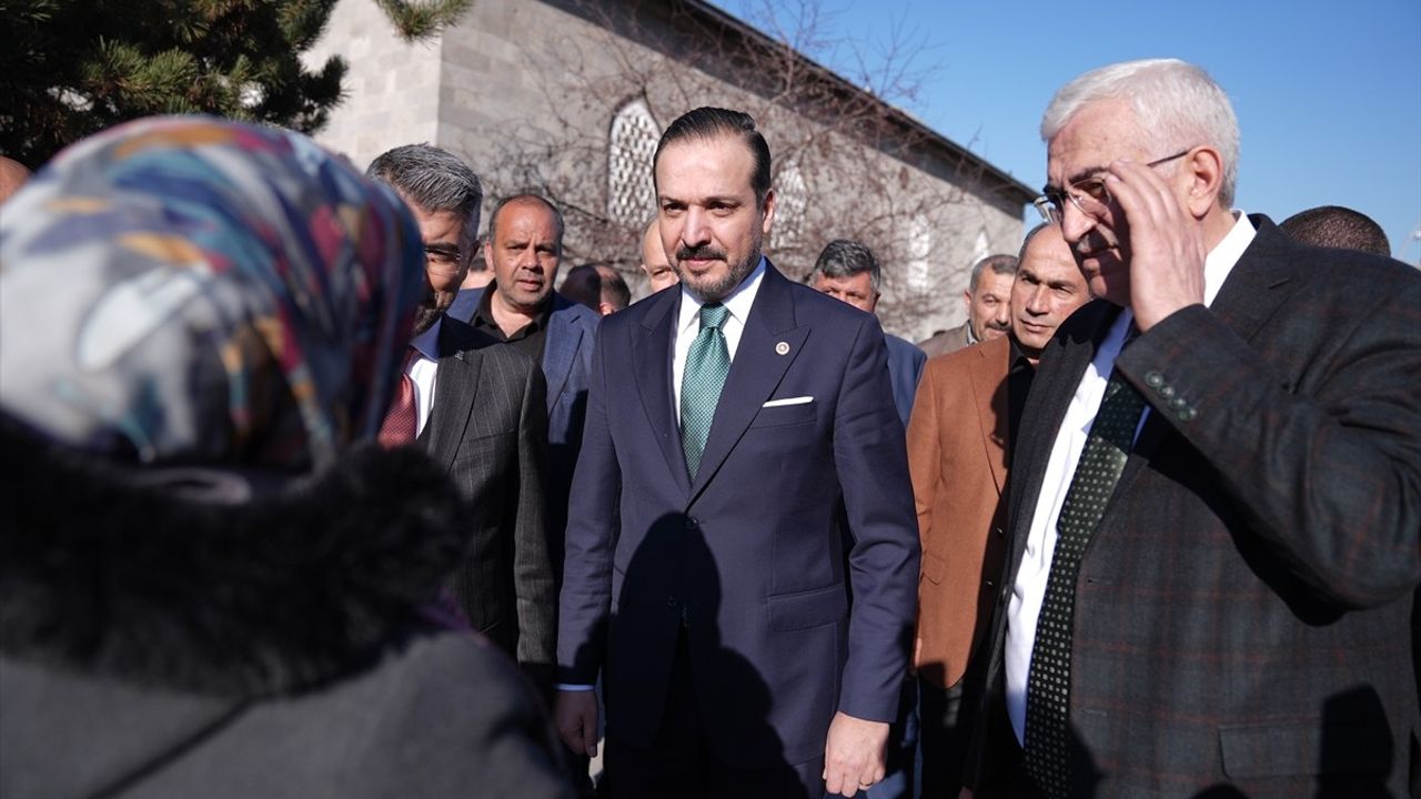 AK Parti Genel Başkan Yardımcısı Kürşad Zorlu, Erzurum'da Esnafı Ziyaret Etti