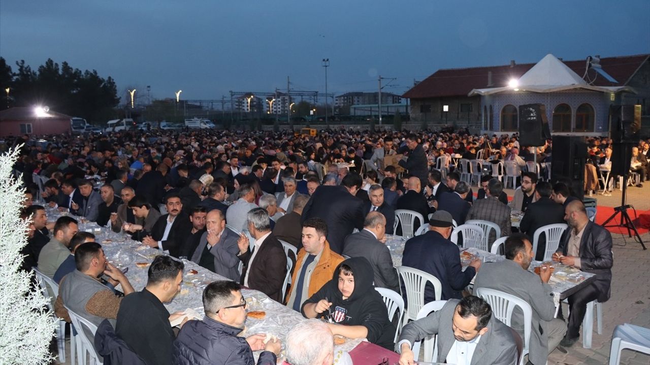 AK Parti Genel Başkan Yardımcısı Zorlu, Yozgat'ta Birlik Vurgusu Yaptı