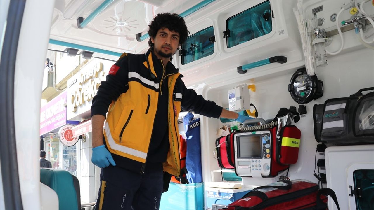 Amasya'da Acil Sağlık Çalışanları Ramazan Bayramı'nda Görevde