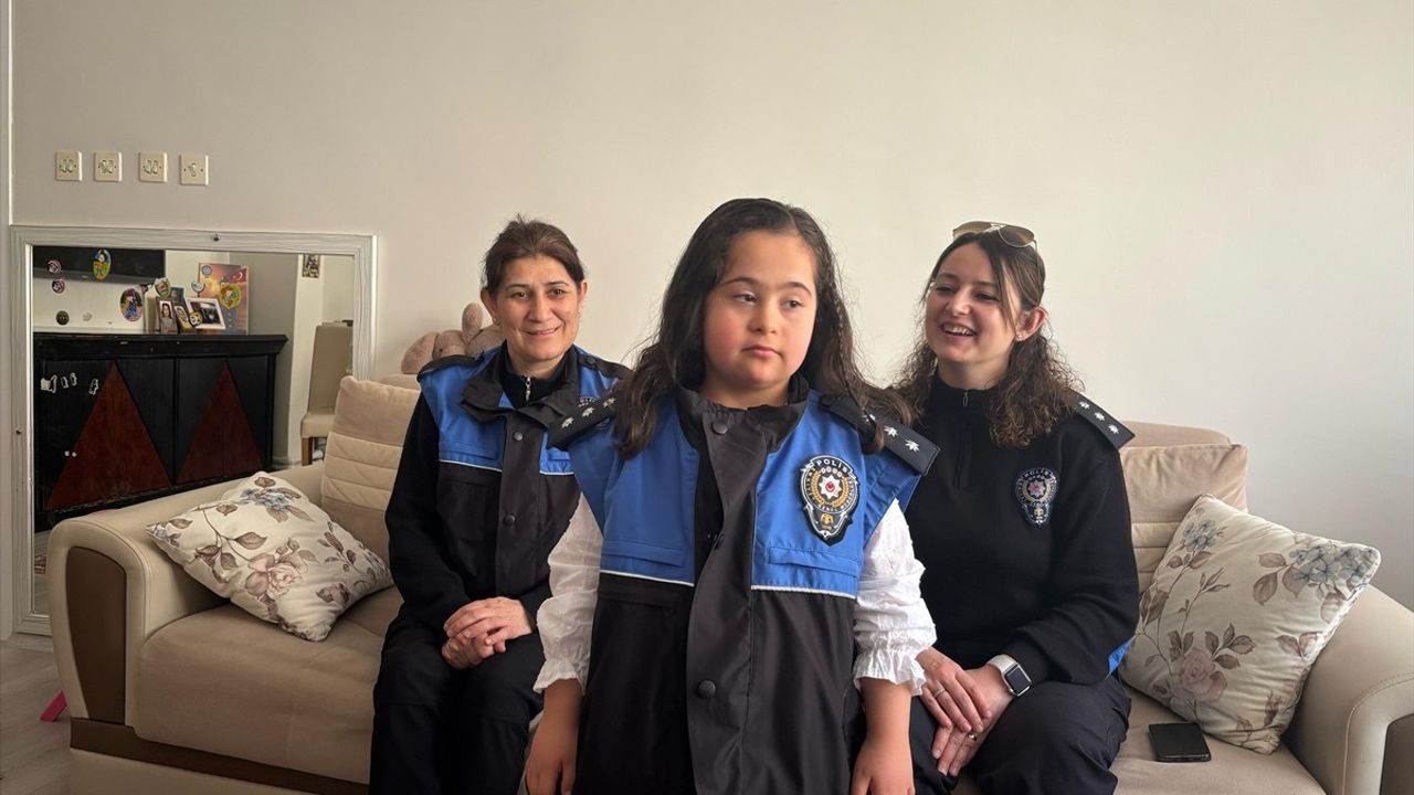 Amasya'da Down Sendromlu Defne'ye Polislerden Doğum Günü Sürprizi