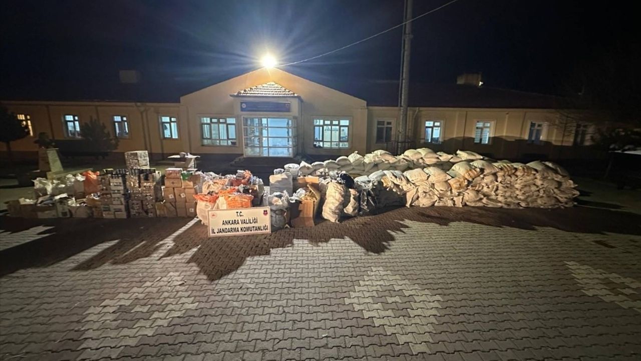 Ankara'da 9,5 Ton Kaçak Tütün ve Diğer Kaçak Ürünler Ele Geçirildi