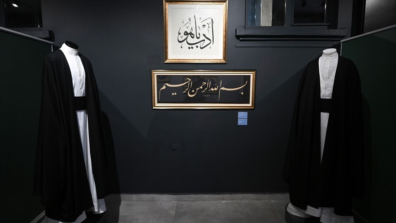 Ankara Devlet Güzel Sanatlar Galerisi'nde 'Tasavvufi Hayat' Sergisi Açıldı
