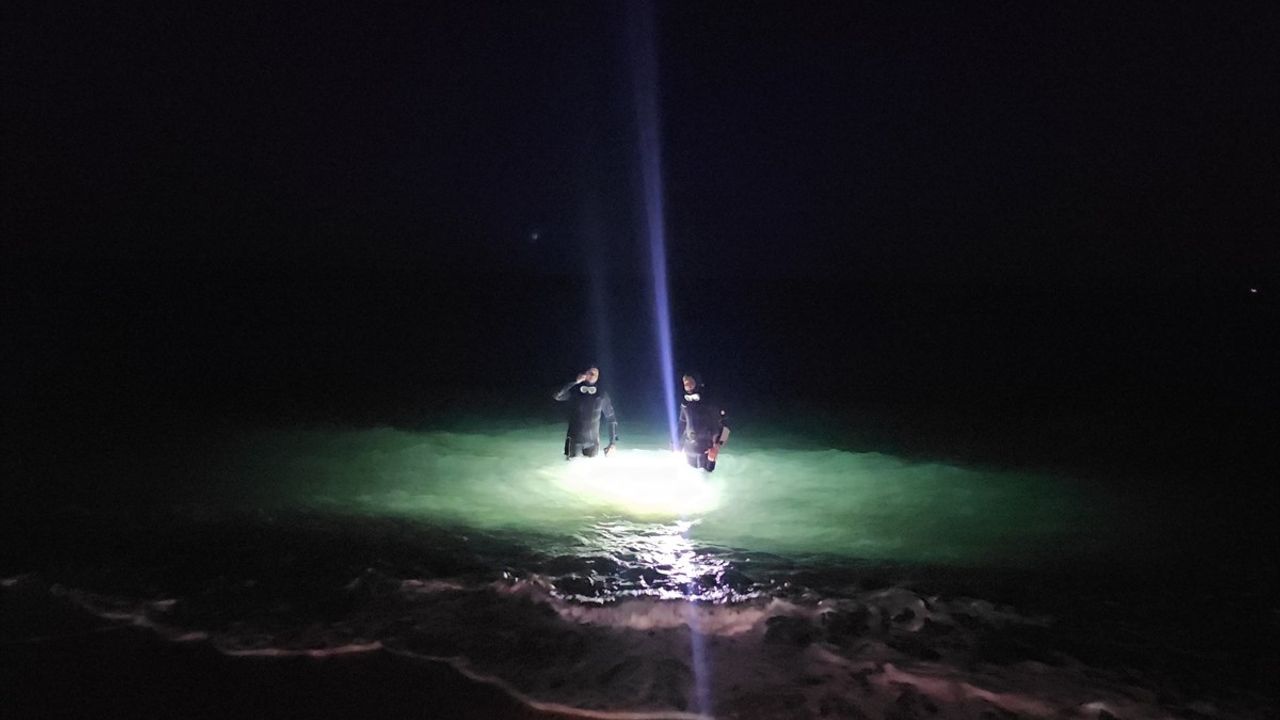 Antalya'da Zıpkınla Balık Avlamak İçin Denize Giren Kişi Boğuldu