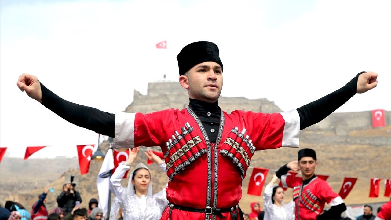 Ardahan ve Kars'ta Nevruz Bayramı Coşkusu