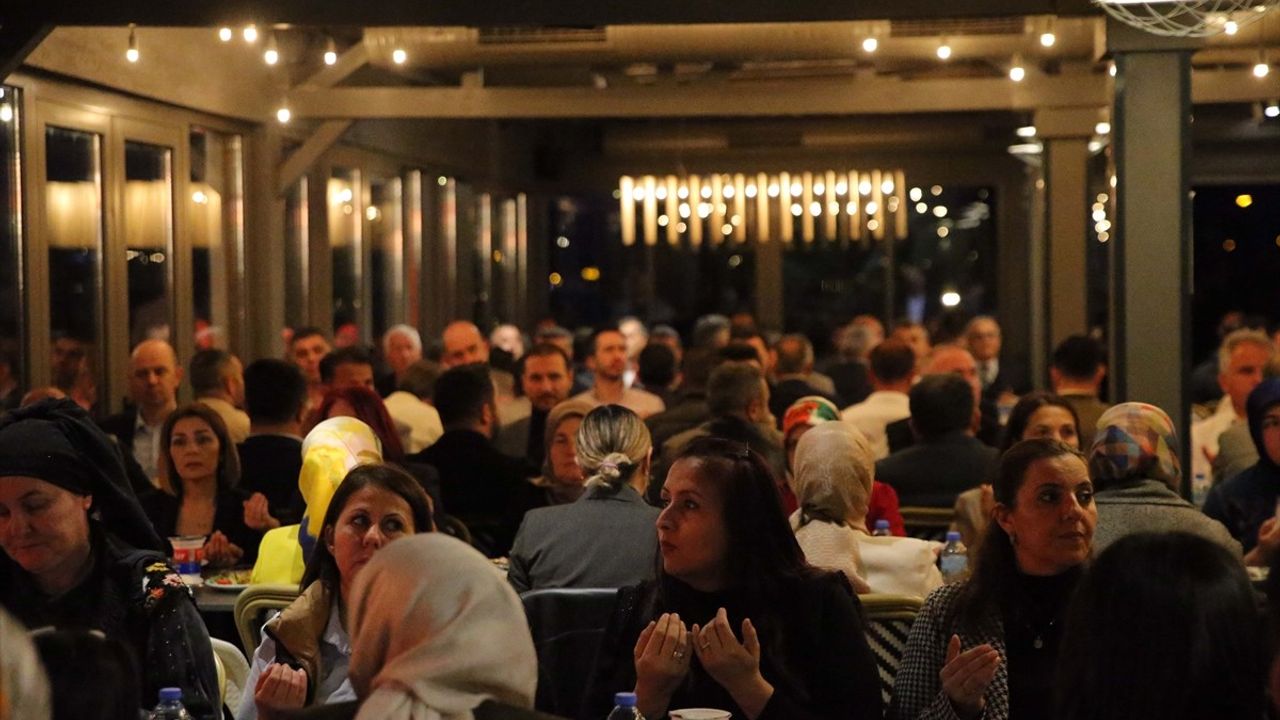 Aydın Ayaydın'dan Fethiye'de Birlik ve Beraberlik İftarı