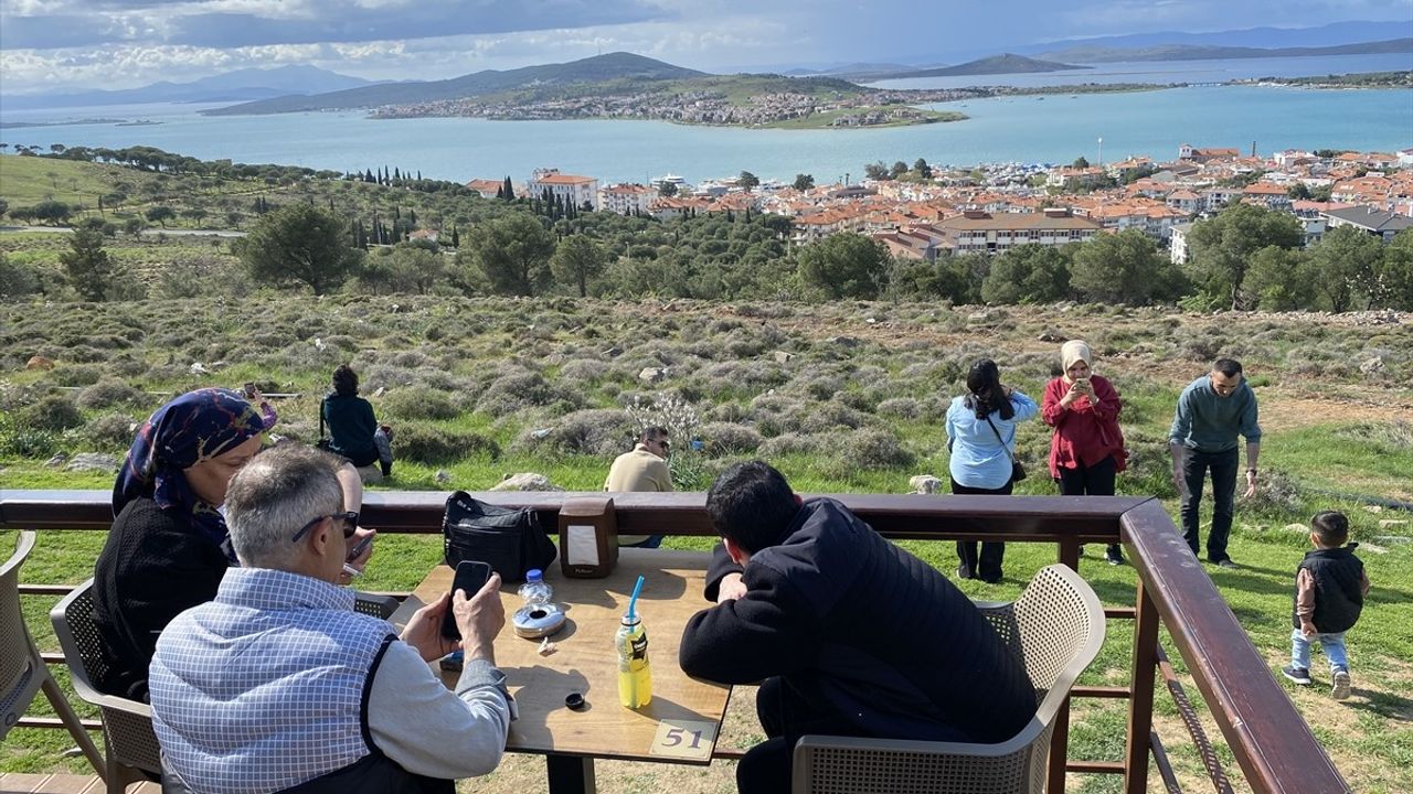 Ayvalık'ta Ramazan Bayramı yoğunluğu arttı