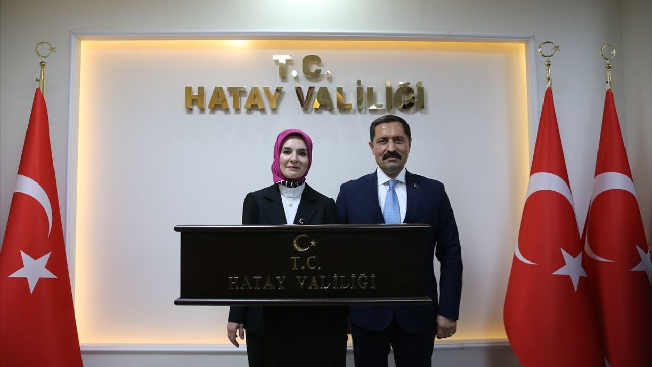 Bakan Göktaş, Hatay'da 'İş'te Kadın Kardeşim Projesi'ni Tanıttı