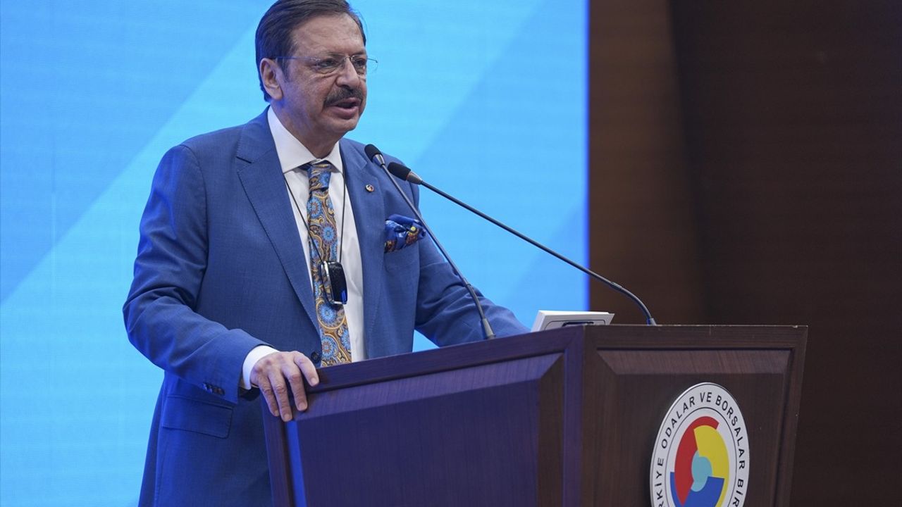 Bakan Işıkhan, Dünya Kadınlar Günü Etkinliği'nde Kadın İstihdamına Dikkat Çekti