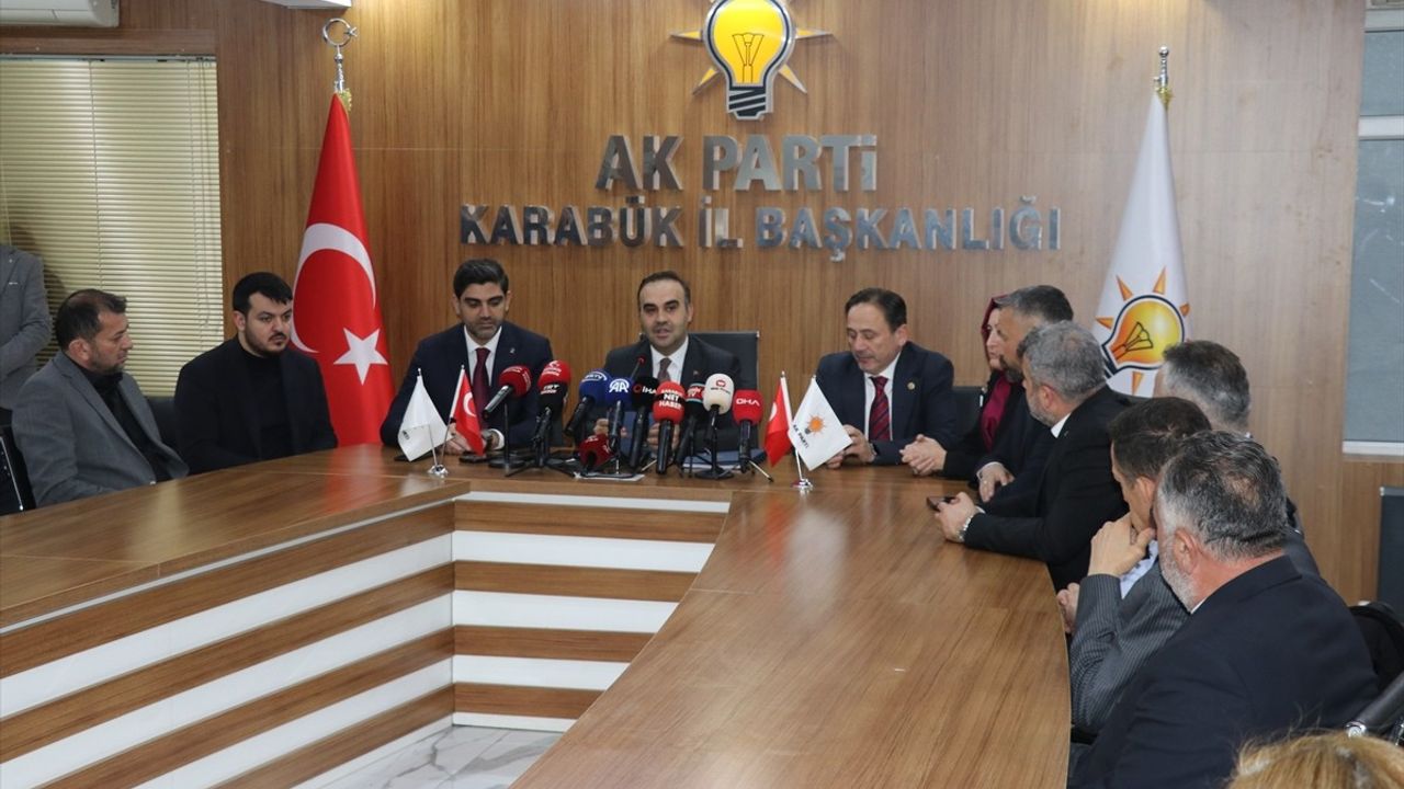 Bakan Kacır, Karabük'te Türkiye'nin Savunma Sanayisindeki İlerlemeleri Vurguladı