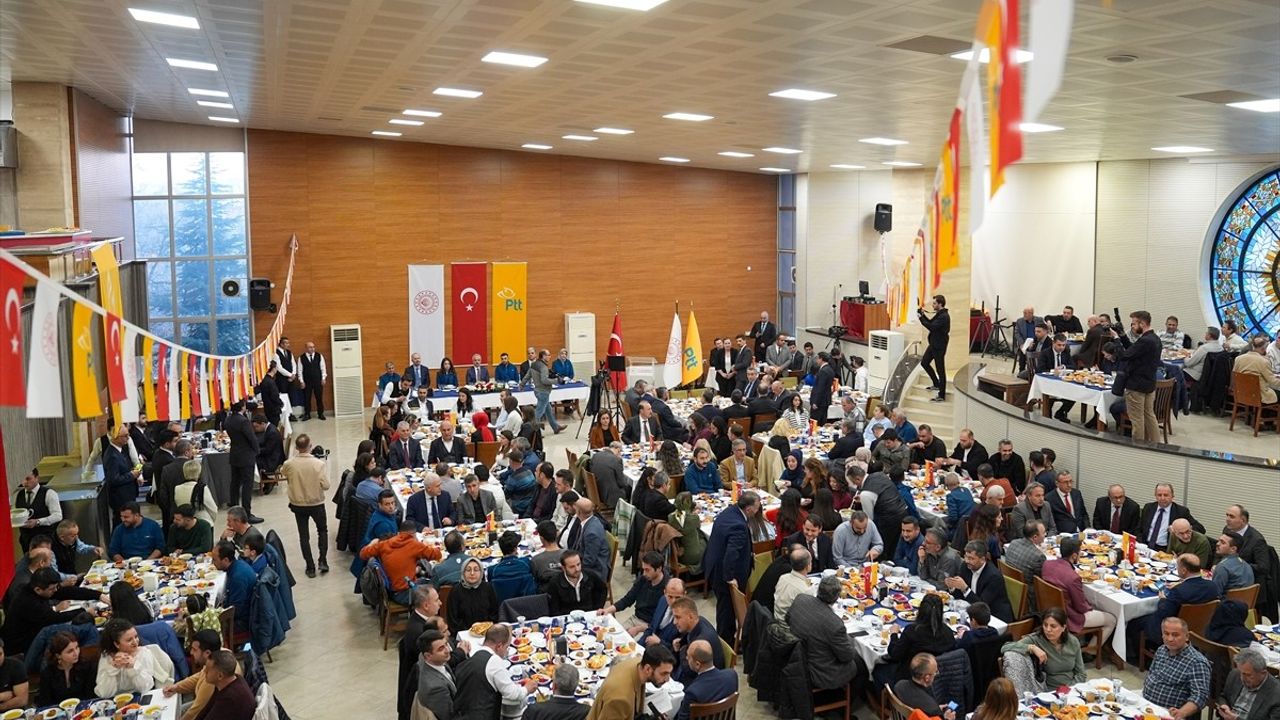 Bakan Uraloğlu, PTT'nin İftar Programında Hizmetlerini Vurguladı