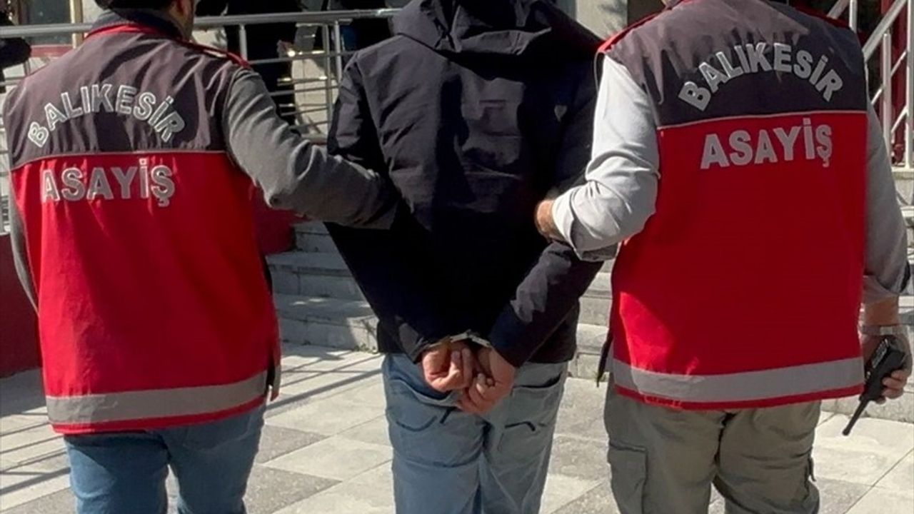 Balıkesir'de Bıçaklı Cinayet: Şüpheli İstanbul'da Yakalandı