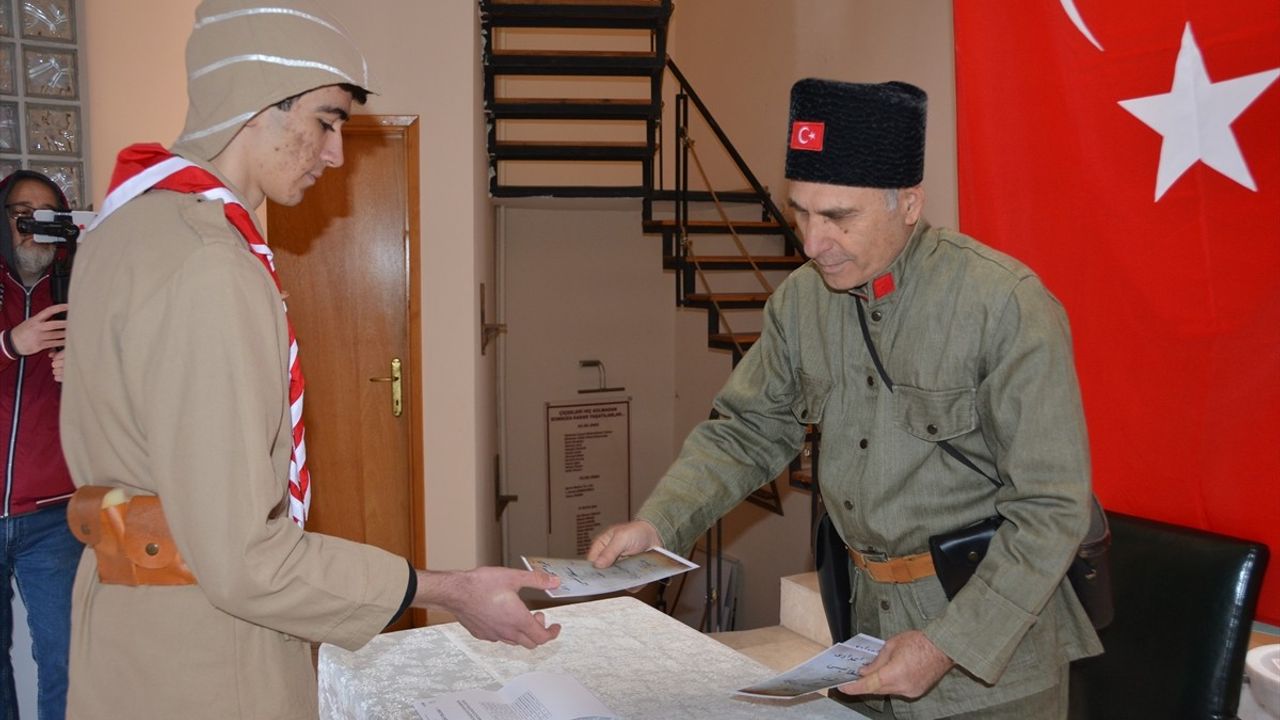 Balıkesir Lisesi'nde Şehit İzciler İçin Temsili Uğurlama Töreni Düzenlendi