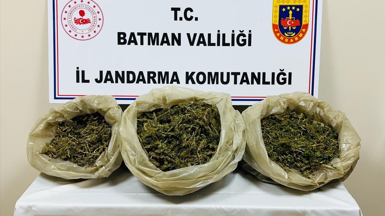 Batman'da Uyuşturucu Operasyonu: 21 Kilo Kubar Esrar Ele Geçirildi