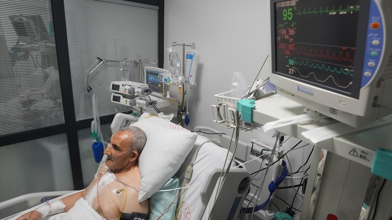 Bel Ağrısı, Damar Tıkanıklığını Ortaya Çıkardı: 64 Yaşındaki Ramazan Elaslan'ın Başarı Hikayesi