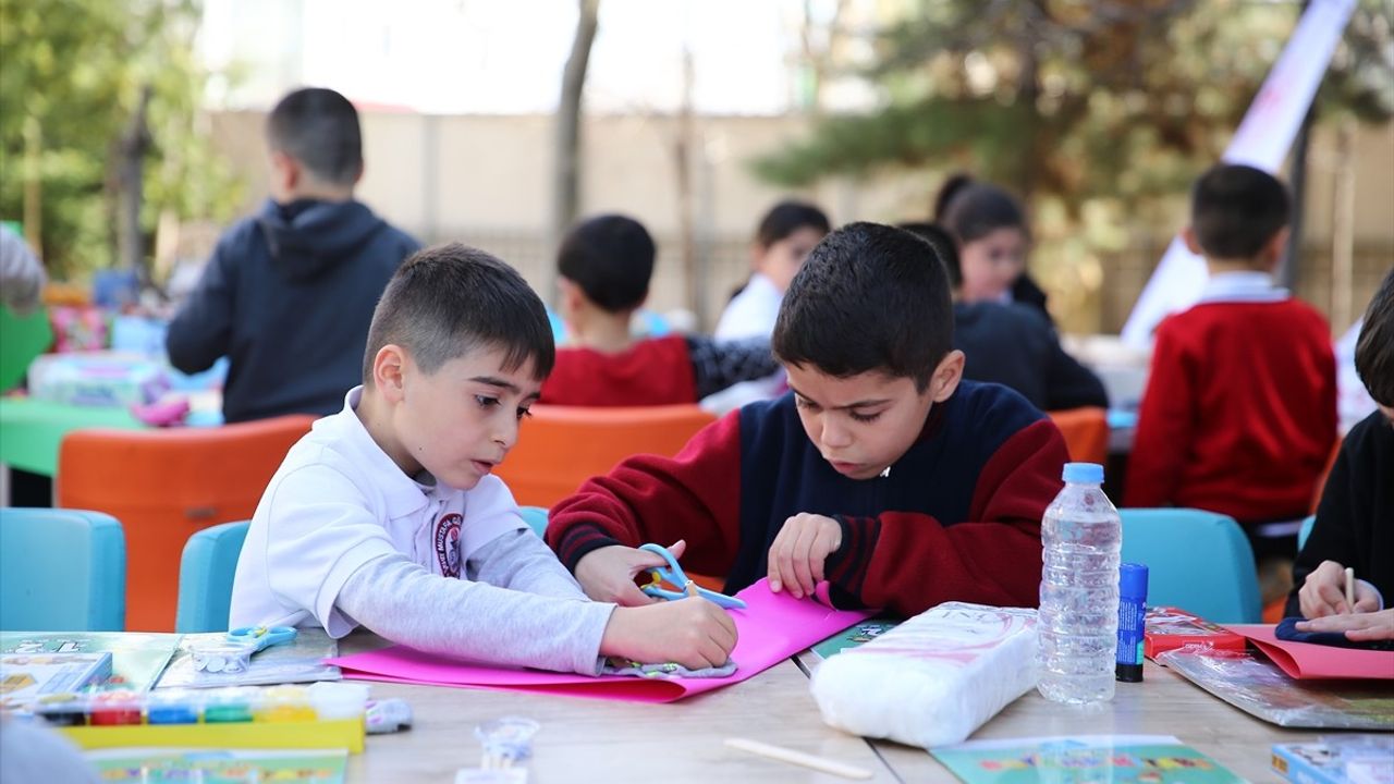 Bingöl'de Uluslararası Sıfır Atık Günü Etkinliği Düzenlendi