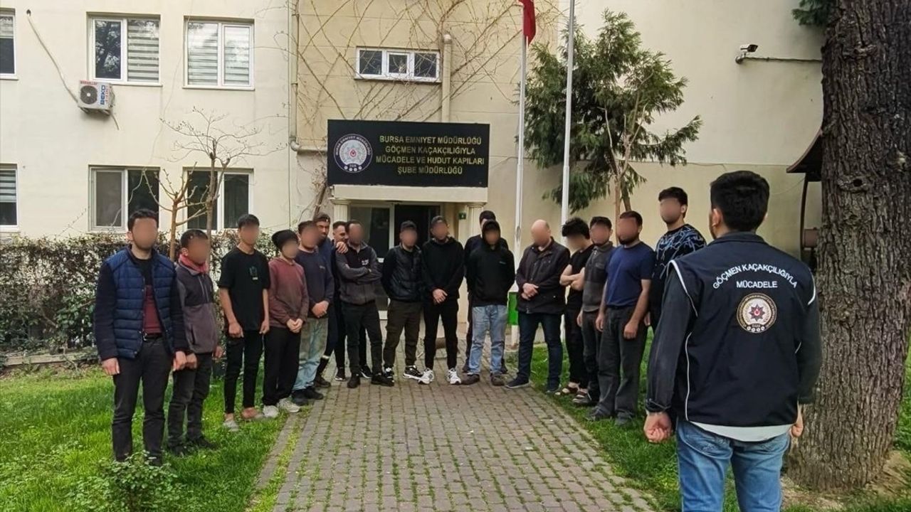 Bursa'da 19 Yabancı Uyruklu İzinsiz Çalıştırıldı, İki Şüpheli Gözaltına Alındı