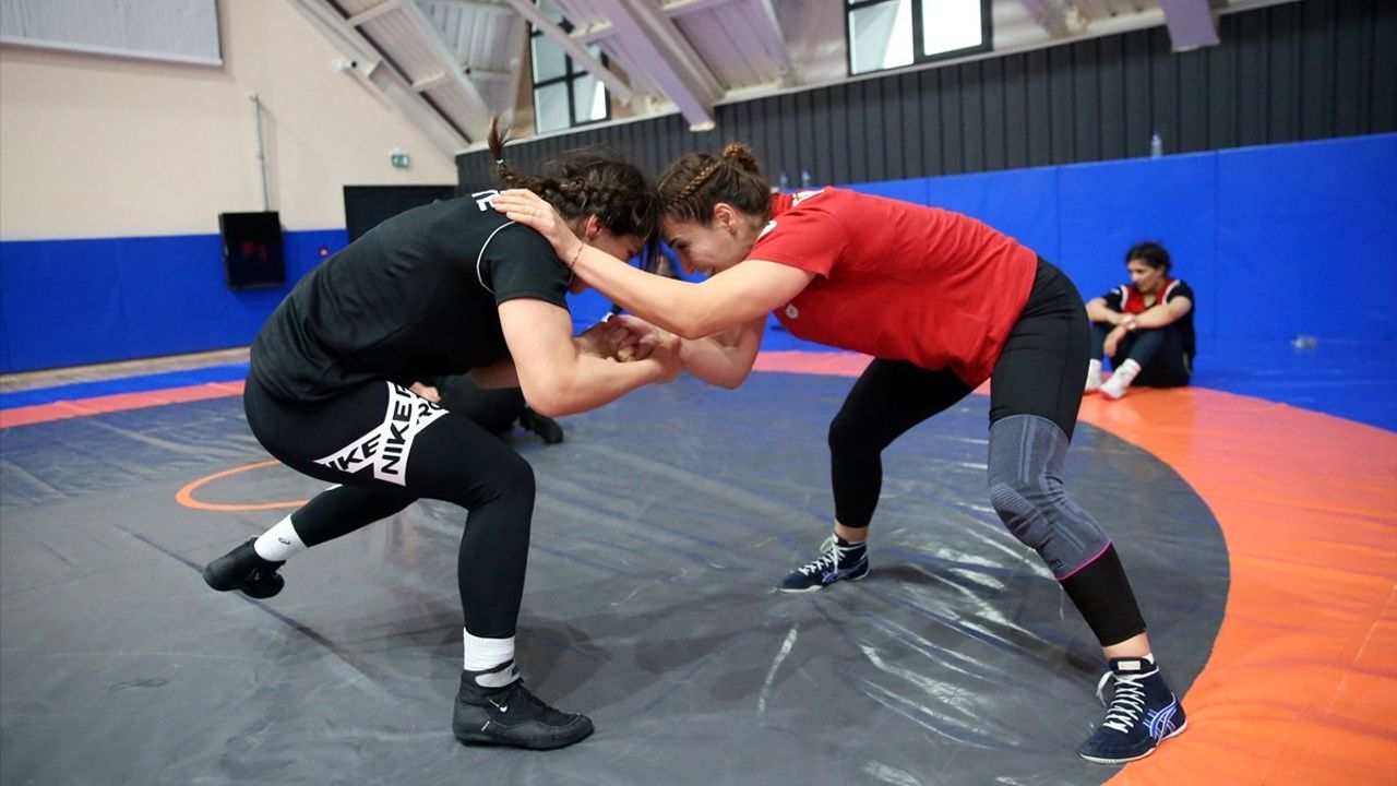 Buse Tosun Çavuşoğlu, Avrupa Şampiyonası için Hedeflerini Belirledi