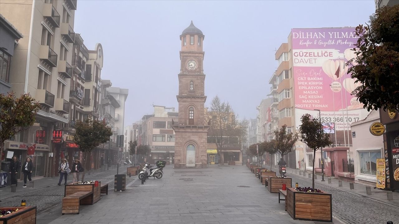 Çanakkale Boğazı Yoğun Sis Nedeniyle Geçici Olarak Gemilere Kapatıldı