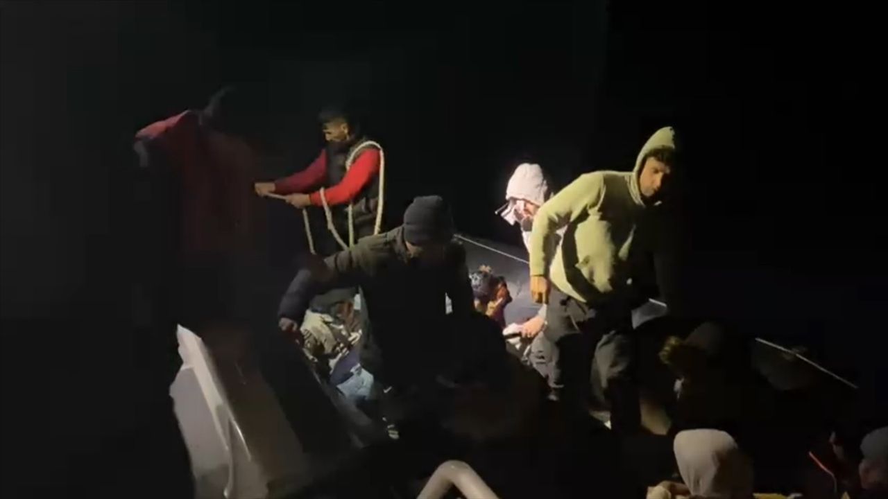 Çanakkale'de Düzensiz Göçmen Operasyonu: 39 Kişi Yakalandı