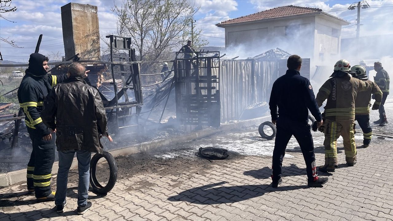Çanakkale Sanayi Sitesinde Yangın Söndürüldü