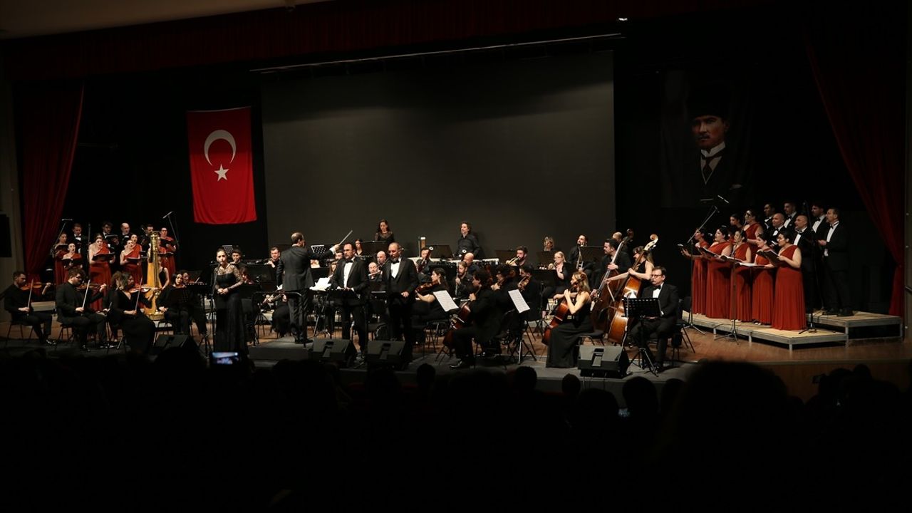 Çanakkale Zaferi Anma Konseri, İstanbul Devlet Senfoni Orkestrası tarafından gerçekleştirildi