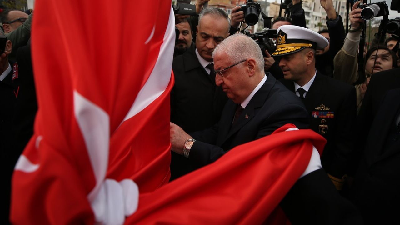 Çanakkale Zaferi'nin 110. Yıldönümü: Anma Törenleri Gerçekleşti