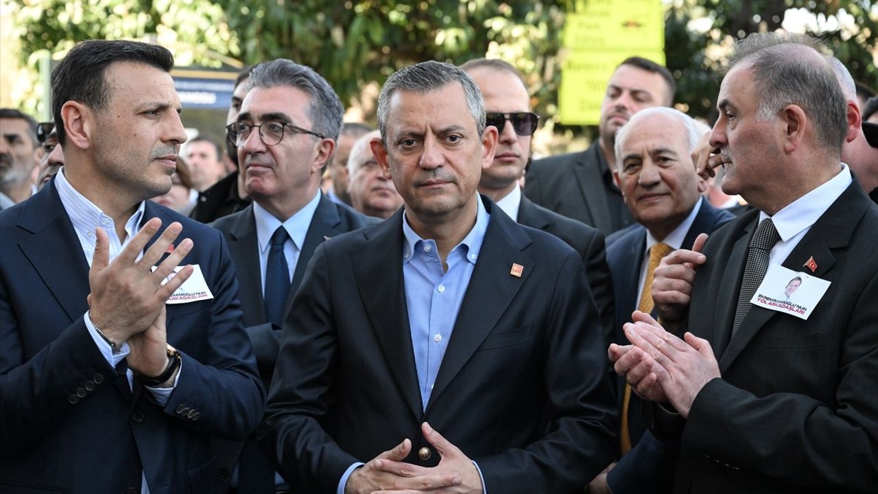 CHP Genel Başkanı Özgür Özel, Büyük İmza Kampanyasını Duyurdu