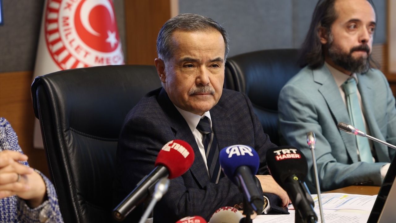 Çocukların Korunmasına Yönelik Araştırma Komisyonu İçişleri Bakanlığı Yetkililerini Dinledi