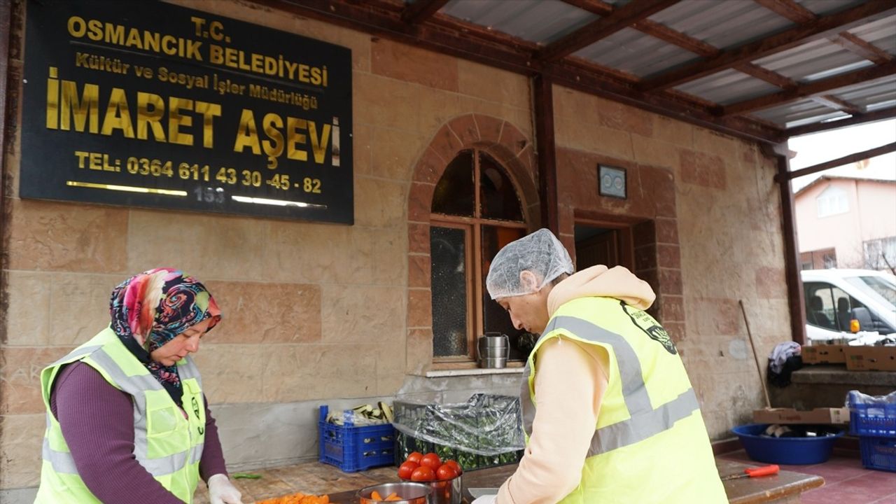 Çorum'daki İmaret Aşevi, Ramazan Ayında Günlük 1500 Kişiye İftar Veriyor