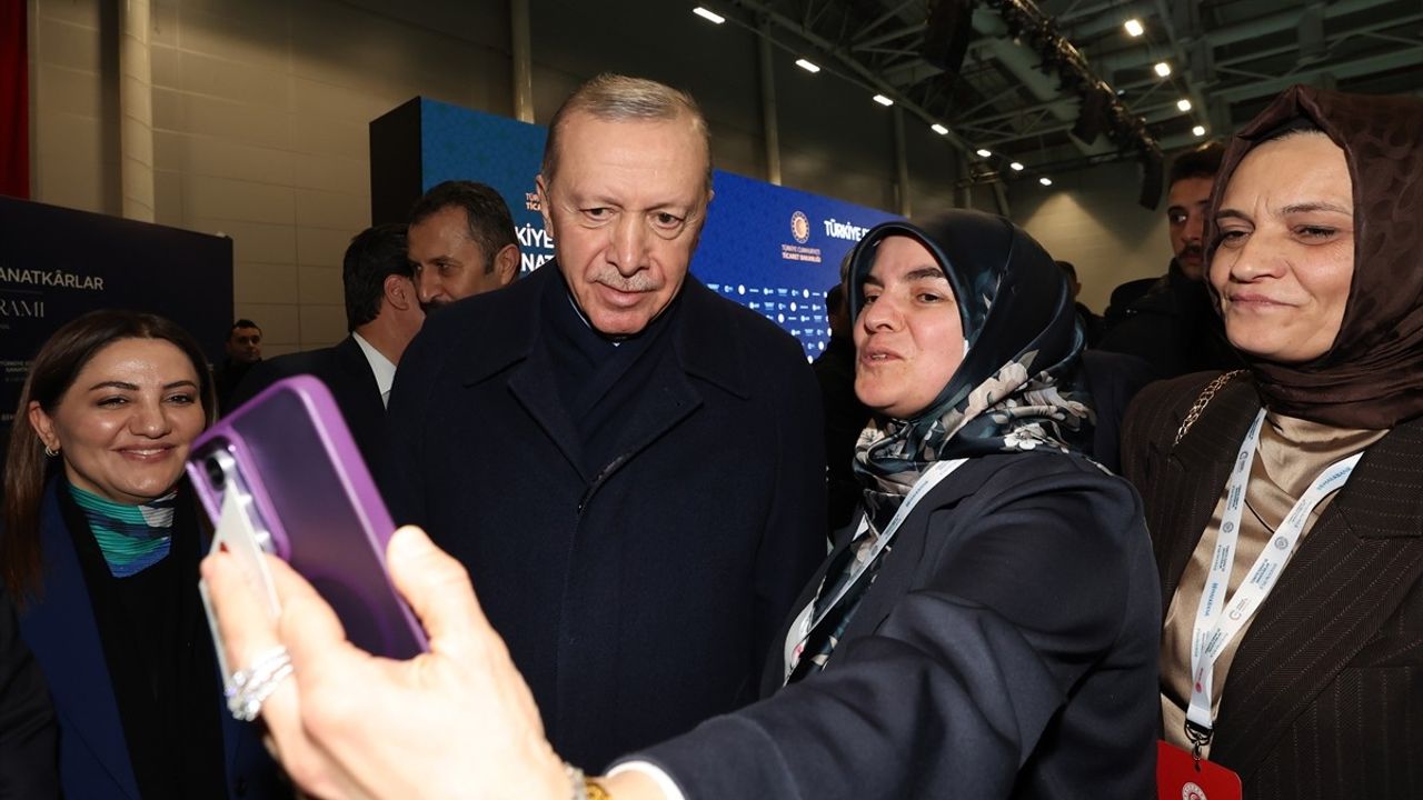 Cumhurbaşkanı Erdoğan'dan Esnafa 15 Temmuz Mesajı