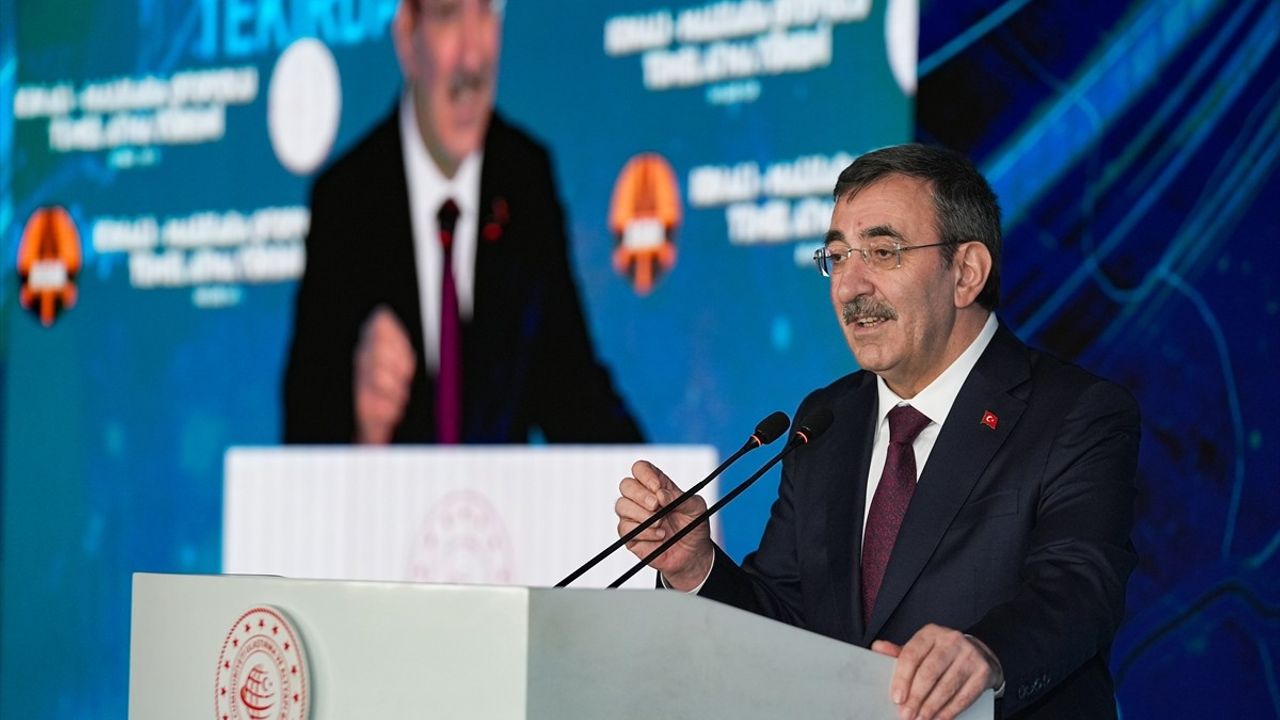 Cumhurbaşkanı Yardımcısı Yılmaz, Kınalı-Malkara Otoyolu Temel Atma Töreni'nde Konuştu