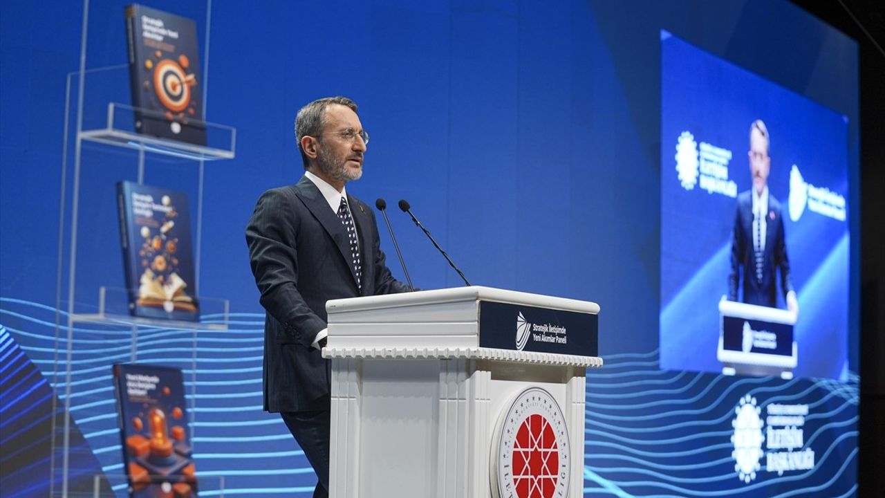 Cumhurbaşkanlığı İletişim Başkanı Altun, Stratejik İletişimde Yenilikleri Paylaştı