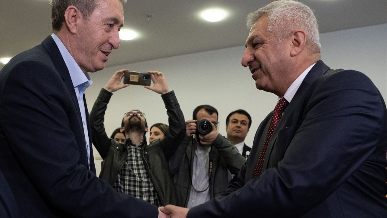 DEM Parti Heyeti, EMEP'le Verimli Bir Görüşme Gerçekleştirdi