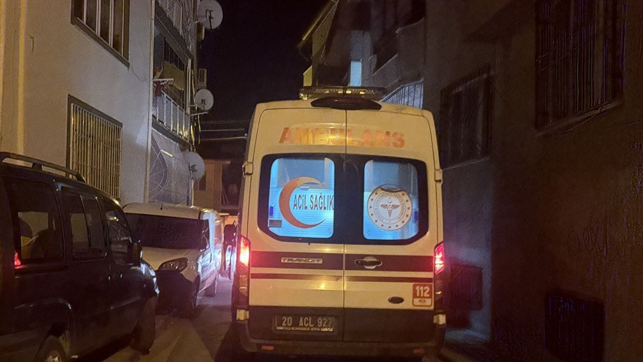 Denizli'de Baba, Tartıştığı Oğlunu Bıçakla Yaraladı