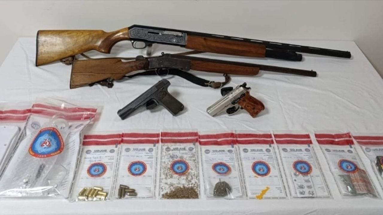 Denizli'de Uyuşturucu Operasyonunda 22 Şüpheli Yakalandı