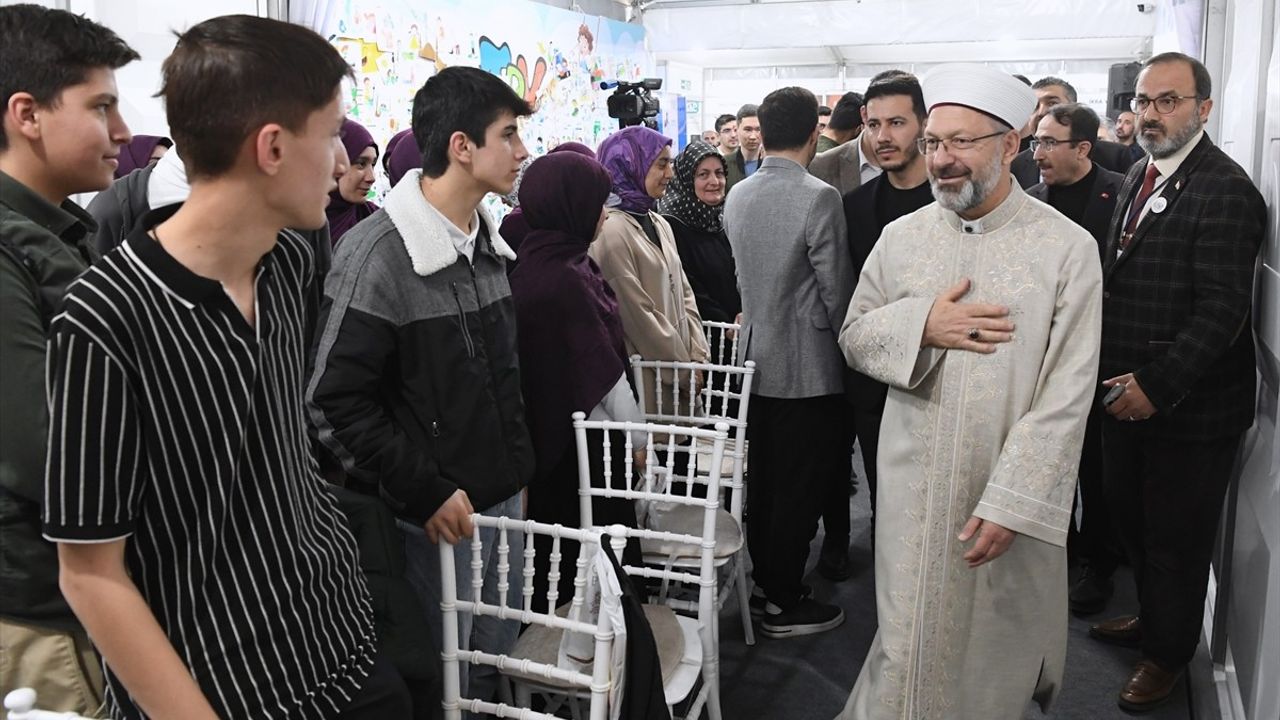 Diyanet İşleri Başkanı Ali Erbaş, 42. Türkiye Kitap ve Kültür Fuarı'na Katıldı