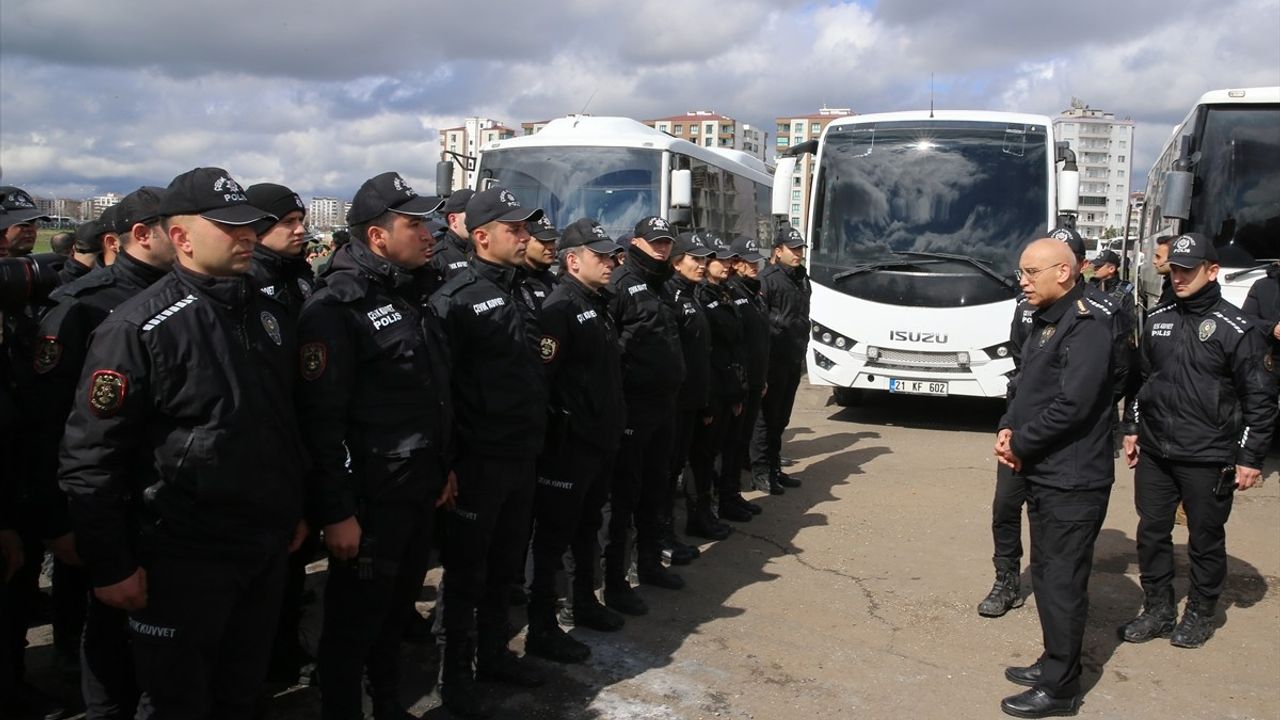 Diyarbakır'da Nevruz Etkinliği Başladı