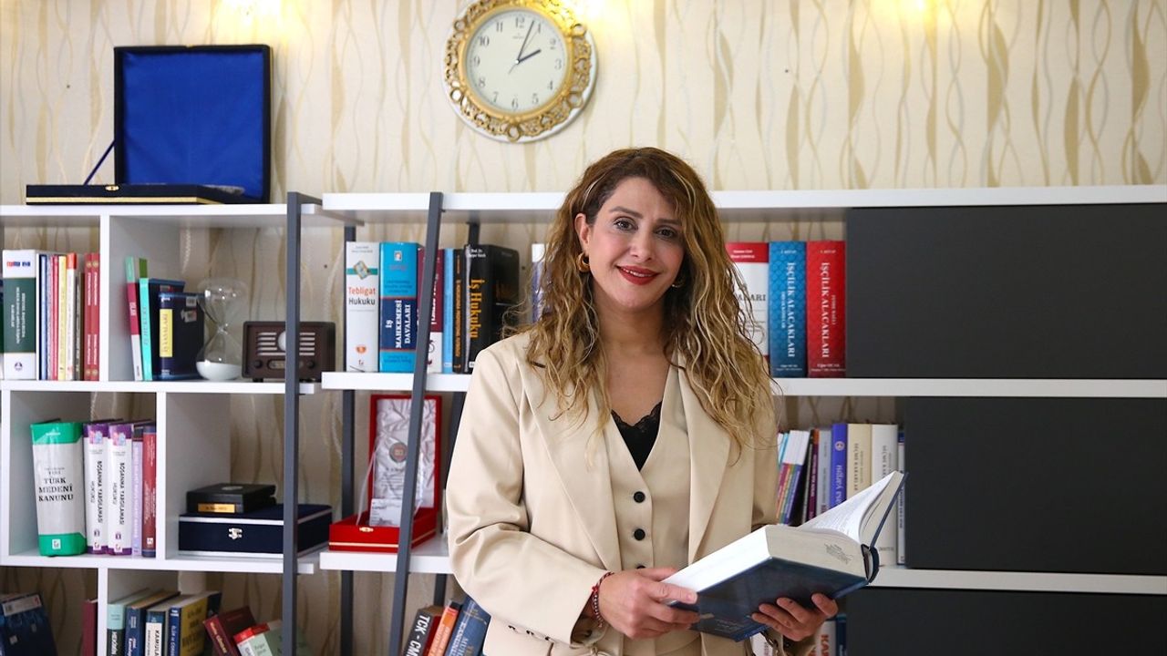 Diyarbakır'da Uzlaştırma ile Yargılanmaktan Kurtulan Şüpheli, 5 Kız Çocuğuna Bayramlık Aldı