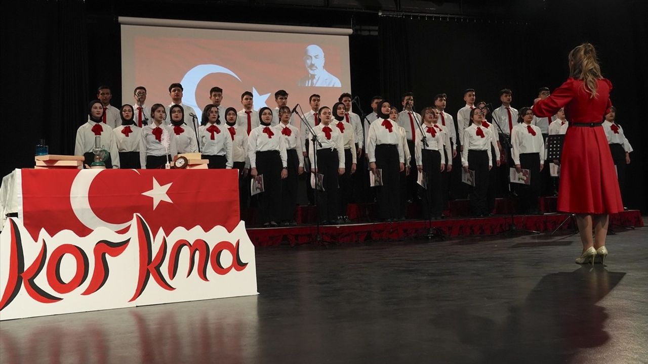 Doğu İllerinde İstiklal Marşı'nın Kabulü ve Mehmet Akif Ersoy'u Anma Etkinlikleri Gerçekleştirildi