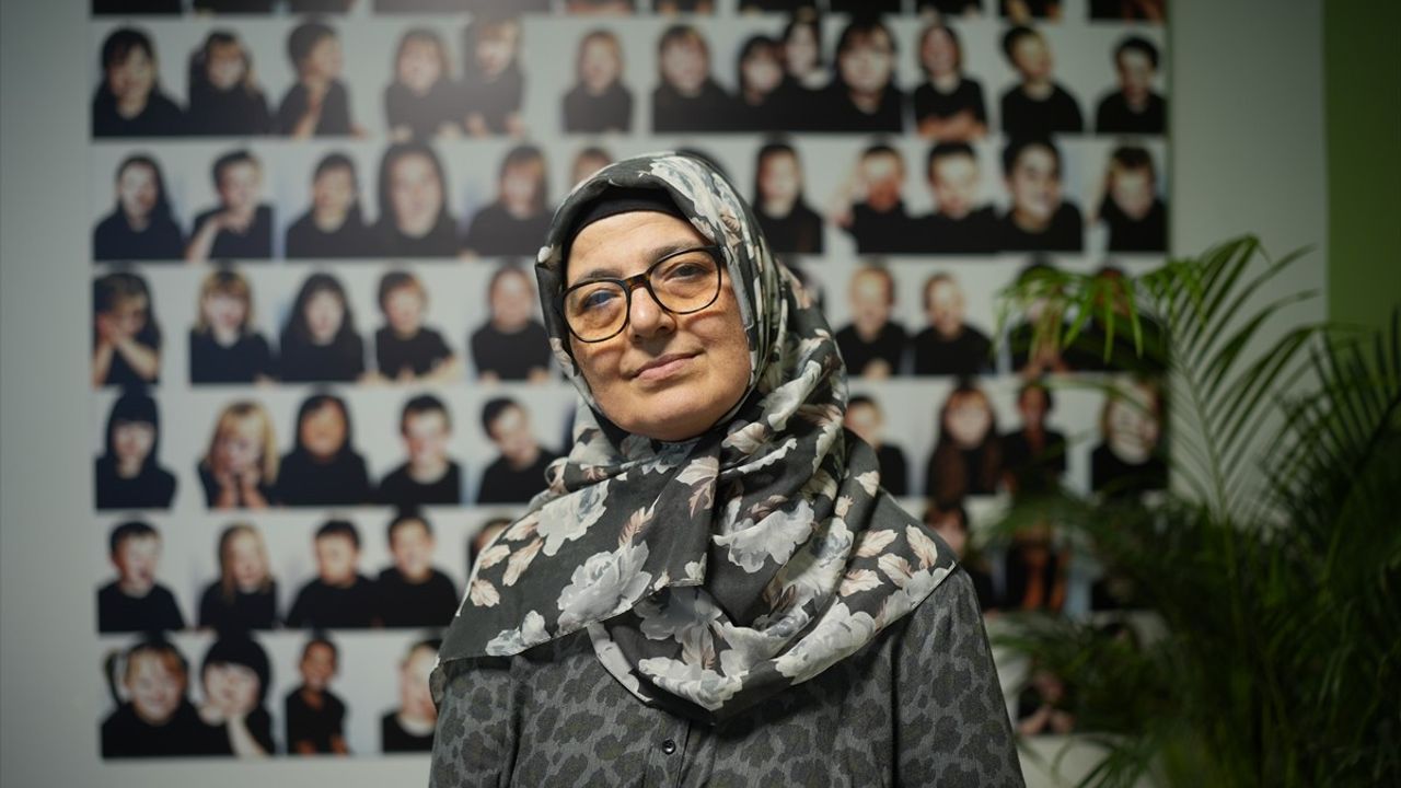 Down Sendromlu Bireyler ve Aileleri Kapsamlı Destek Talep Ediyor