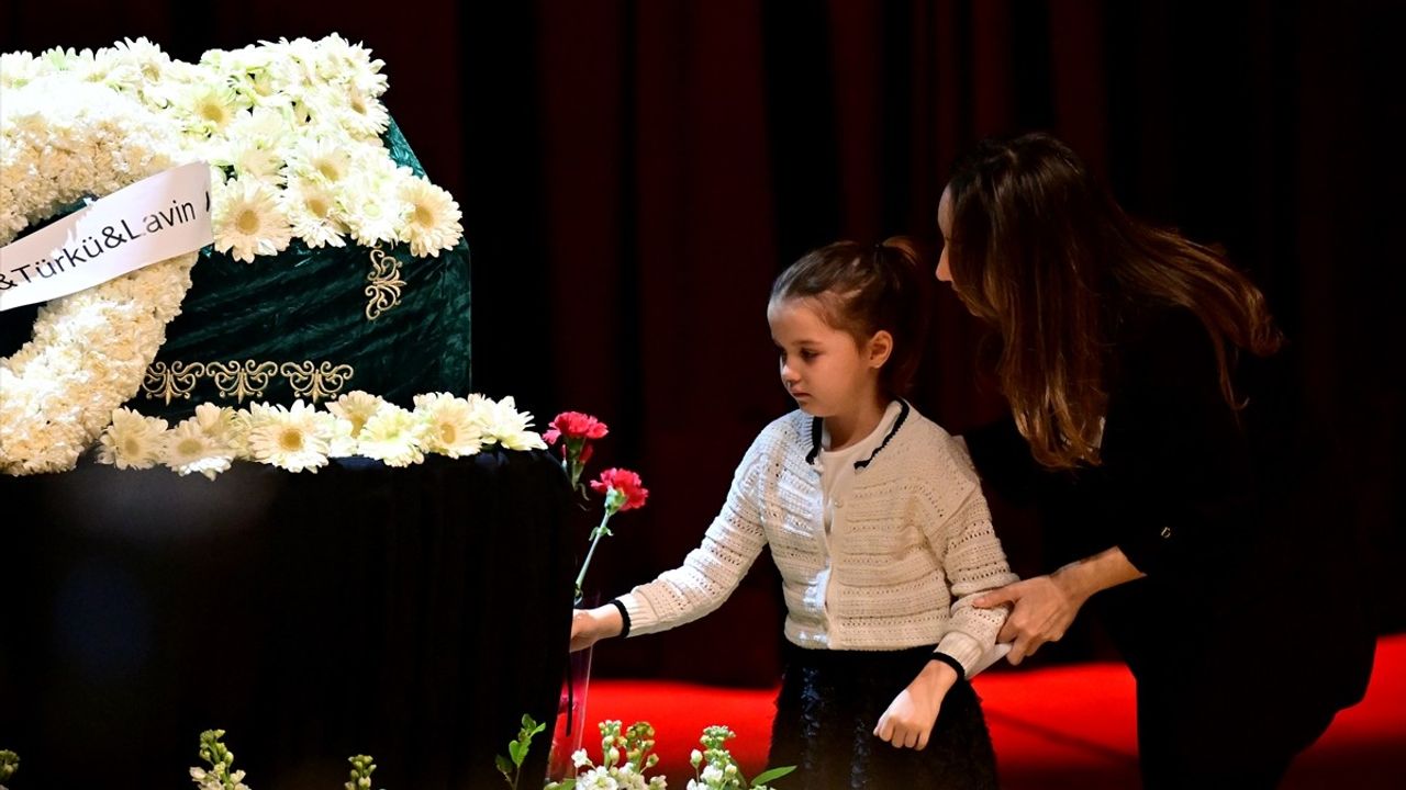 Edip Akbayram, Son Yolculuğuna Uğurlandı