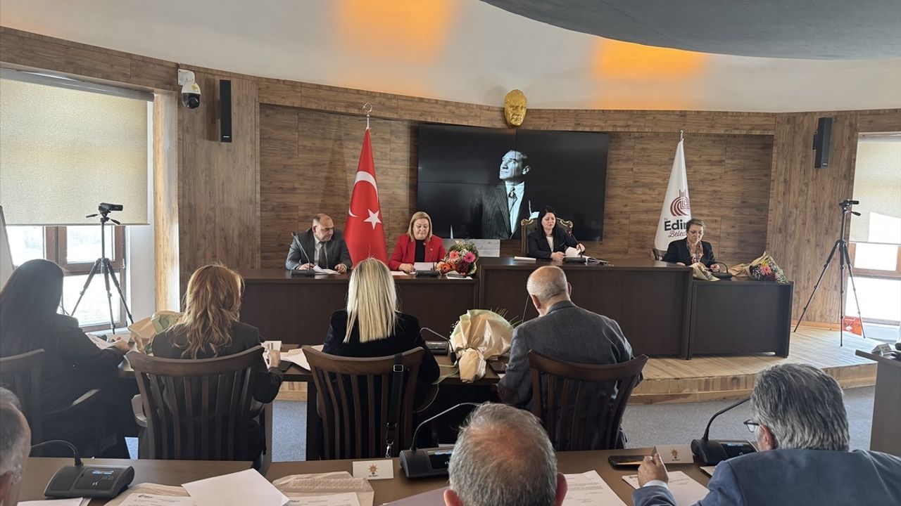 Edirne Belediye Meclisi'nde Tartışmalar Gündeme Geldi