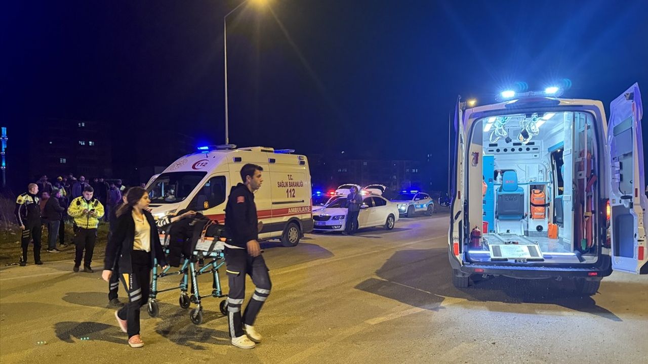 Edirne'de İki Otomobilin Çarpıştığı Kazada Dört Yaralı