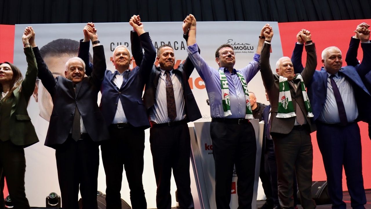 Ekrem İmamoğlu Bursa'da Partililere Seslendi: 'İktidar Olacağız'