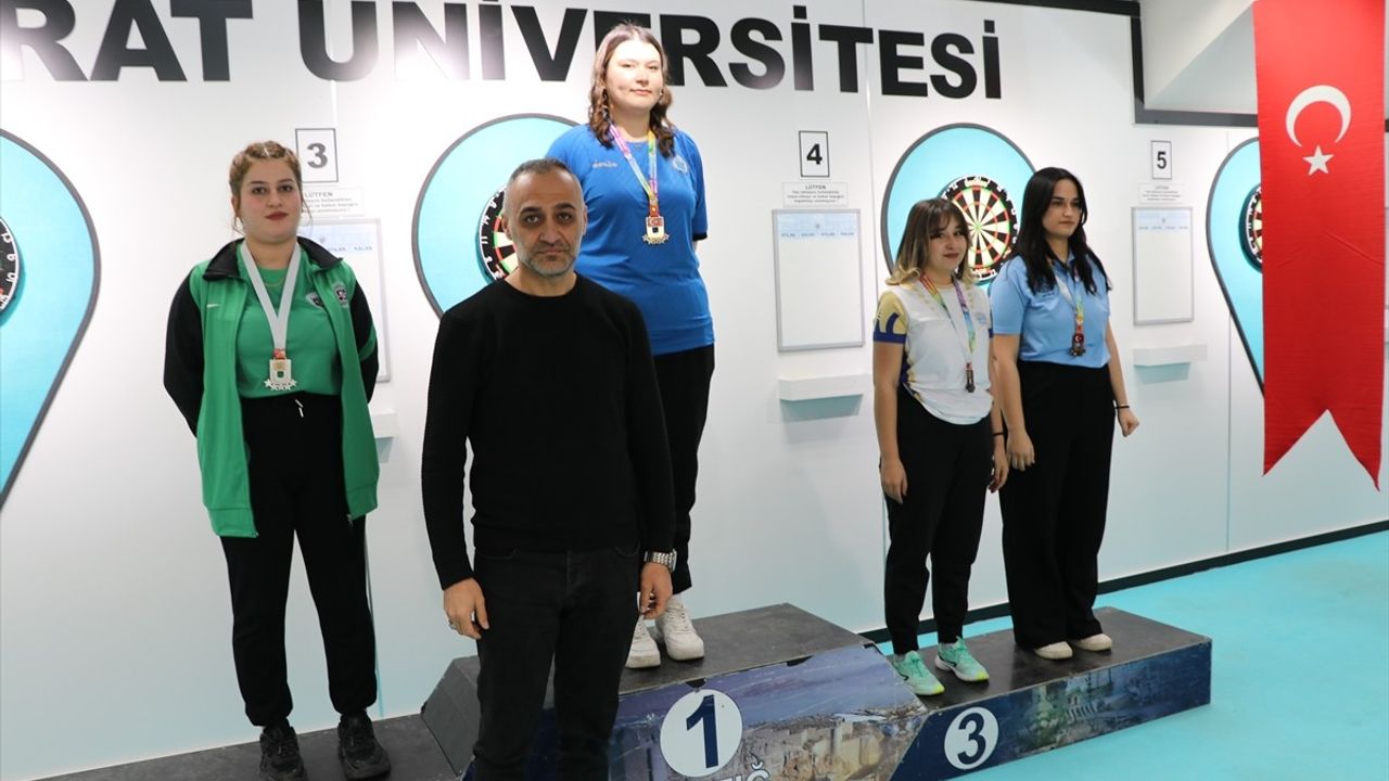 Elazığ'daki Ünilig Dart Türkiye Şampiyonası Tamamlandı