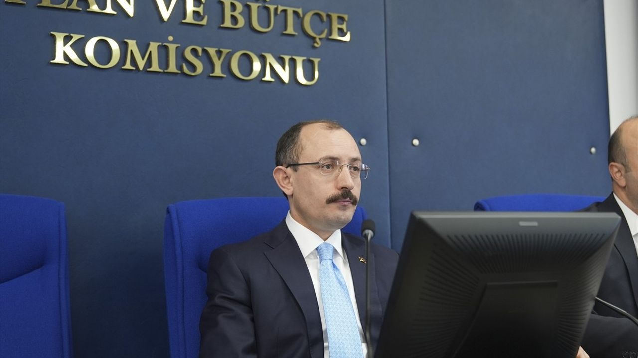 Emekli Bayram İkramiyesi 4.000 Liraya Yükseltiliyor