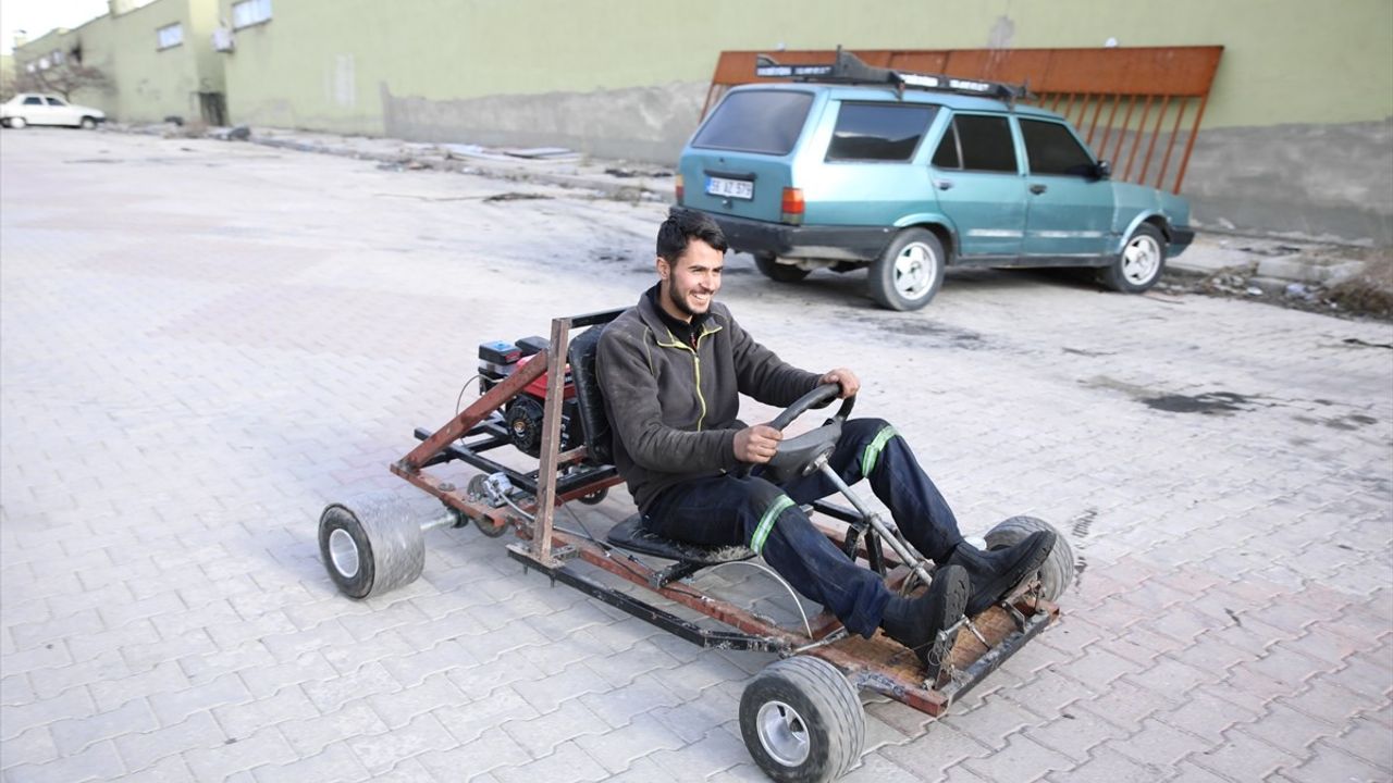 Ercişli Genç, Atık Malzemelerden Go-Kart Tasarladı