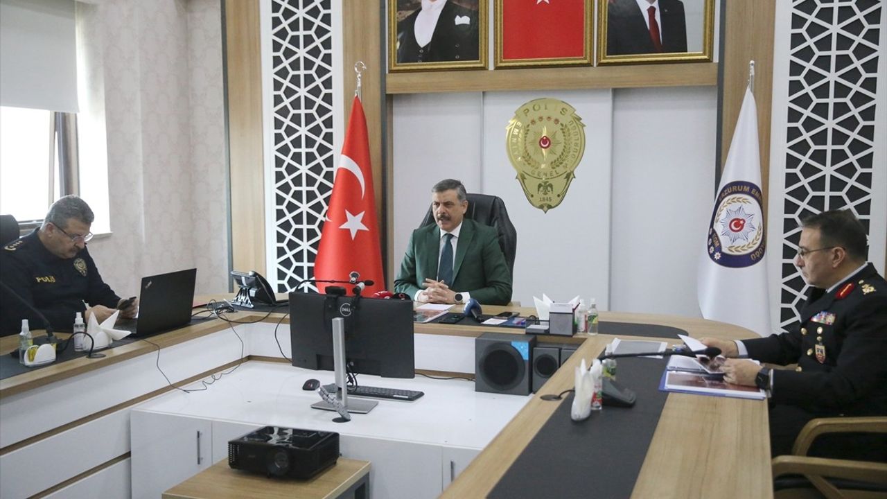 Erzurum'da Asayiş ve Güvenlik Değerlendirme Toplantısı Yapıldı