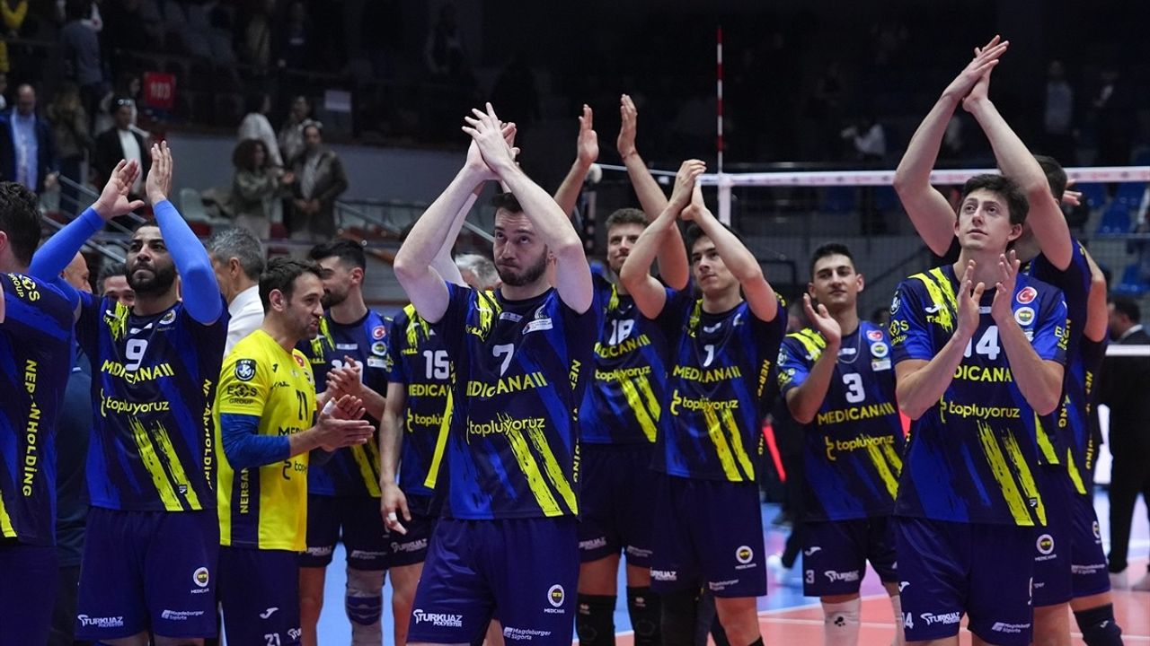 Fenerbahçe Medicana, Altekma'yı Deplasmanda Mağlup Etti