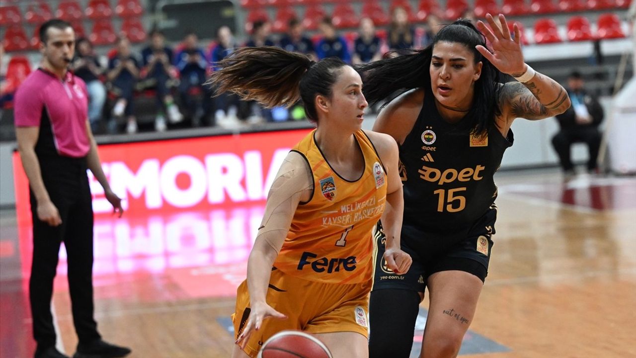 Fenerbahçe Opet, Melikgazi Kayseri Basketbol'u Geçerek Yarı Finale Yükseldi